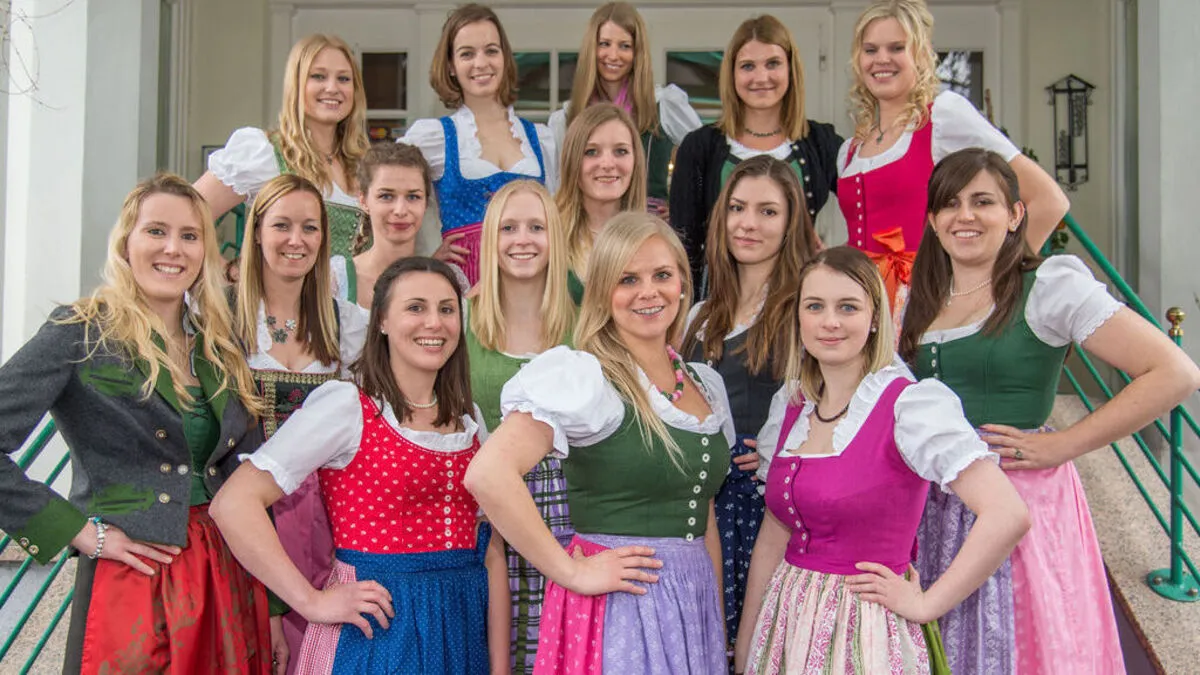 Diese 15 Damen kämpfen ab Dienstag via Online-Voting um Stimmen