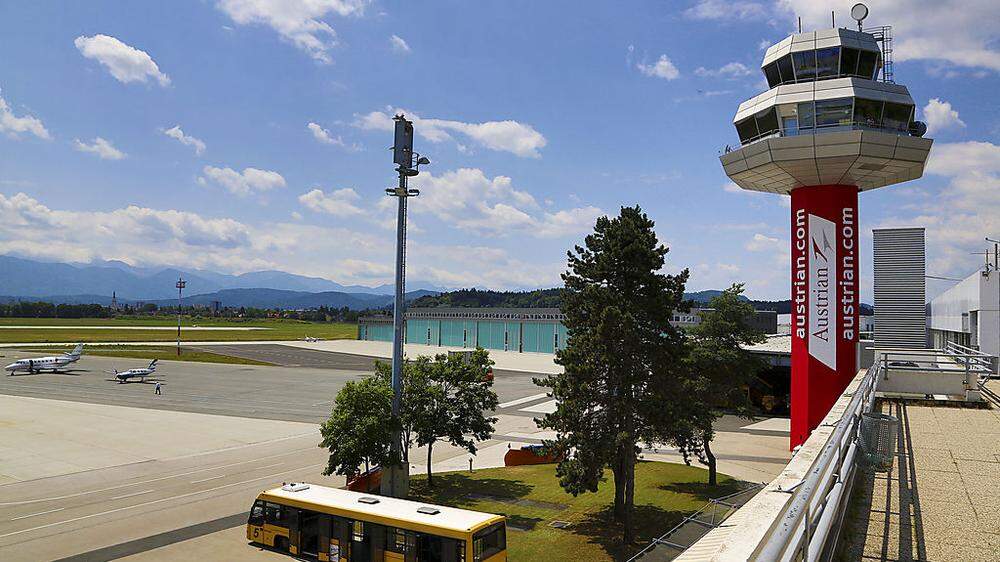 Die Start- und Landebahn des Klagenfurter Flughafens muss dringend saniert werden