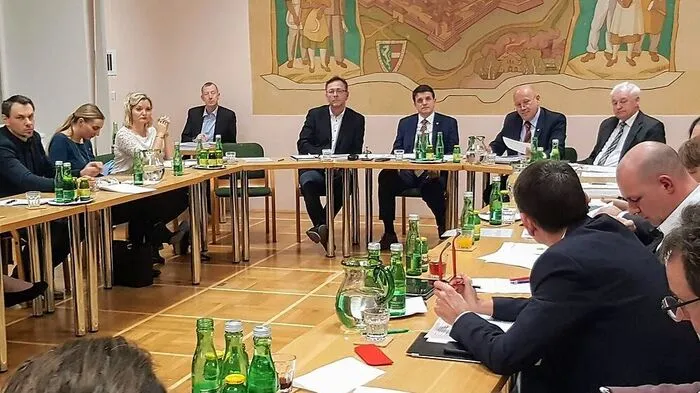 Budgetdebatte im Fürstenfelder Gemeinderat