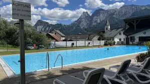Dank engagierten Bürgerinnen und Bürgern kann noch im Wenger Freibad geplantscht werden