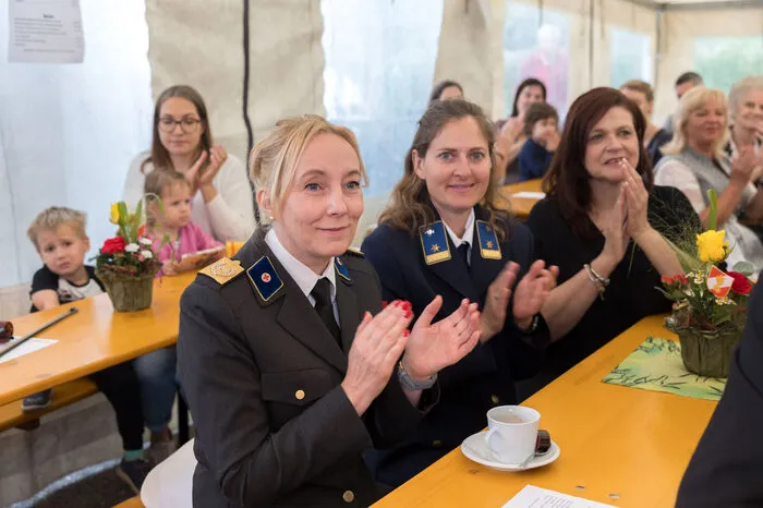 Derzeit sind 14 Jugendliche aktiv dabei, darunter sechs Mädchen. Und auch sie sind – dank eines engagierten Betreuerteams – erfolgreich unterwegs, waren fünf Mal Landesmeister und wurden im Juni Bezirksmeister.