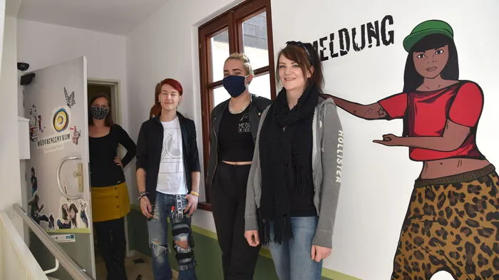 Das Kärntner Mädchenzentrum ist heuer 25 Jahre alt. Wegen den Covid19-Umständen gab es statt einer großen Feier am Freitag einen Tag der offenen Tür und darauf folgend ein Mädchenfest im kleineren Kreis.