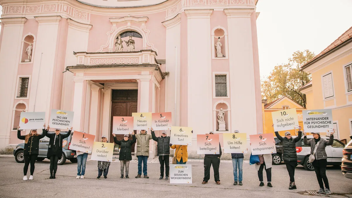 50 Mitglieder machten am Welttag der psychischen Gesundheit (10. Oktober) auf das Thema aufmerksam