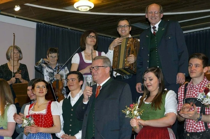 ...der mit einem engagierten Team den Ball im Kulturhaus organisierte.