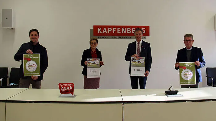 Marcel Holzer (Firma Sajowitz), Monika Vukelic-Auer, Fritz Kratzer und Günther Essenko