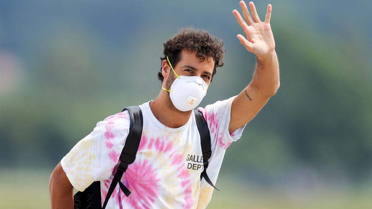 Daniel Ricciardo am Flughafen