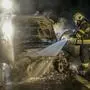 Als die Leute der Freiwilligen Feuerwehr Pingau zum Einsatzort kamen, stand der Pkw bereits in Vollbrand