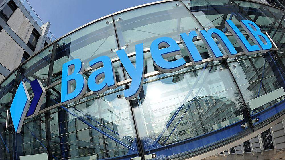 Die frühere Hypo-Mehrheitseigentümerin BayernLB räumt auf