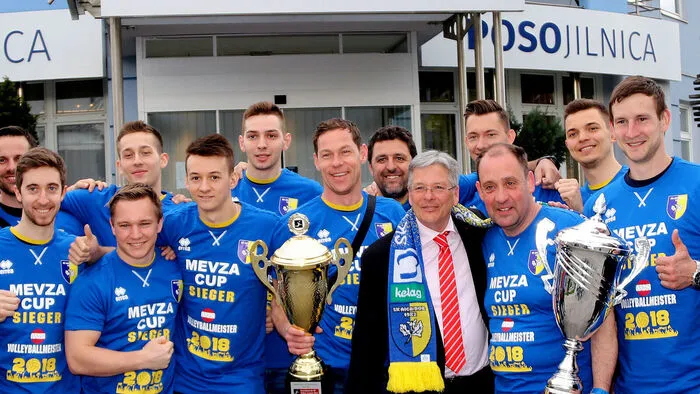 Ihren Meistertitel konnten die Volleyballer gemeinsam mit Landeshauptmann Peter Kaiser und zahlreichen Prominenten aus Politik und Wirtschaft feiern.