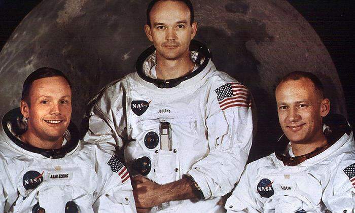 Die Astronauten: Neil Armstrong (Kommandant der Mission, geb. 1930 in Ohio),  Michael Collins (geb. 1930 in Rom) und Edwin „Buzz“ Aldrin (geb. 1930 in New Jersey). Alle drei sind Piloten der US-Streitkräfte gewesen, bevor sie sich für die Nasa-Astronautengruppe bewerben.