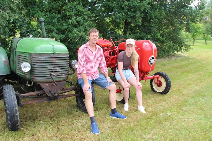 Auch Bernhard und Kerschbaumer waren vertreten, er mit seinem Steyr 26 Baujahr 1949 und Vanessa Kerschbaumer mit einem Porsche 111 Baujahr 1959