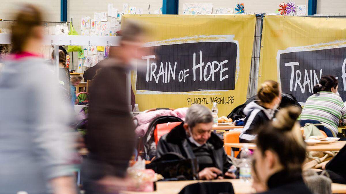 Die „Sport- und Fun-Halle“ in Wien bietet als „Ankunftszentrum Ukraine“ Geflüchteten erste Ruhe nach der Flucht