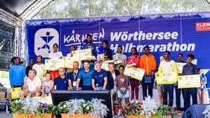 Die stolzen Sieger vom Kleine Zeitung Halbmarathon 2025