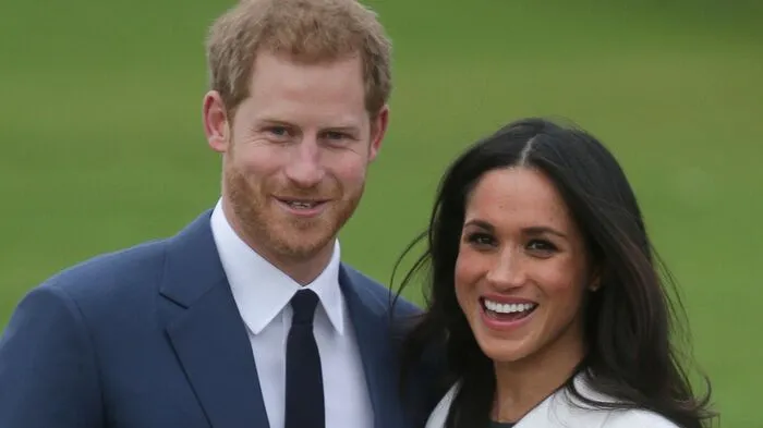 Der britische Prinz Harry und die US-Schauspielerin Meghan Markle haben sich verlobt.