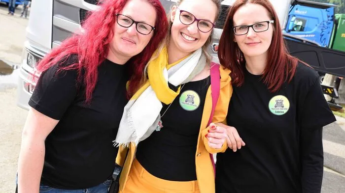 Am Veranstaltungsgelände in Feldkirchen rollten am Samstag werden 52 verschiedene Trucks aus ganz Österreich an. Auch Bernadette de Roja, erste Kandidatin bei der Miss-Kärnten-mit Beeinträchtigung, ließ sich das Spektakel nicht entgehen.