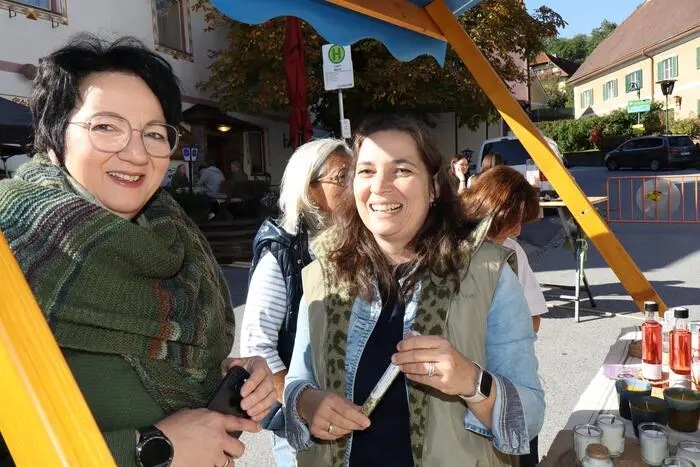 Unter den Besuchern: Landtagsabgeordnete. Bürgermeisterin. Klaudia Stroißnig, Bürgermeisterin Roman Neumann, Bezirksbäuerin Anita Suppanschitz, erster Vizebürgermeister Karlheinz Komornyik, zweite Vizebürgermeisterin Sonja Wibner, HBI Mark Wibner.