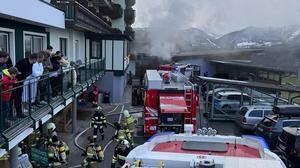 Ein Saunabrand in einem Hotel hielt am Samstag die FF Untertal-Rohrmoos für mehrere Stunden auf Trab