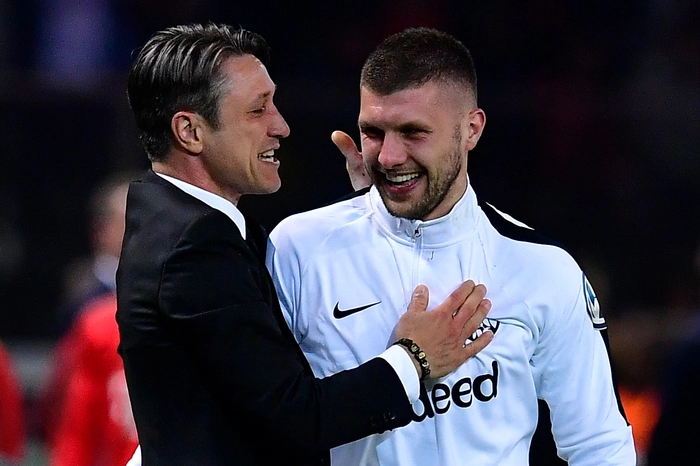 Der künftige Bayern-Coach Niko Kovac jubelte mit Doppeltorschützen Ante Rebic