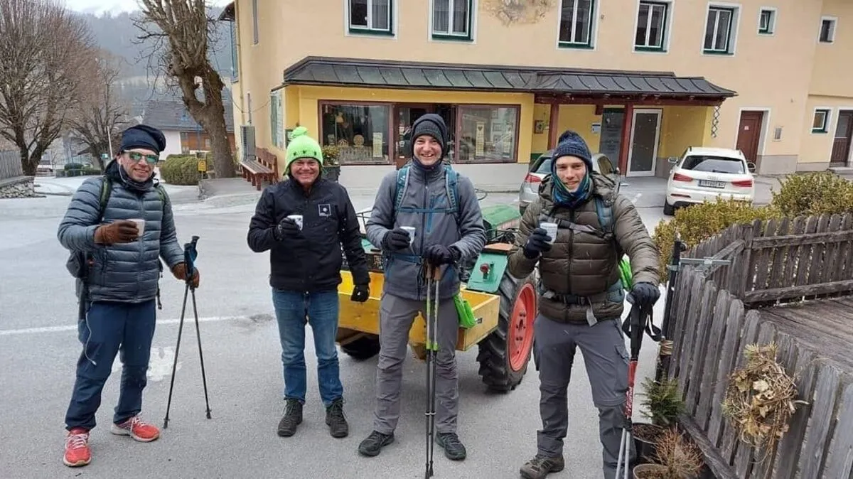 In St. Martin wurde die wandernde Künstlerkolonie mit warmen Getränken und warmen Worten empfangen
