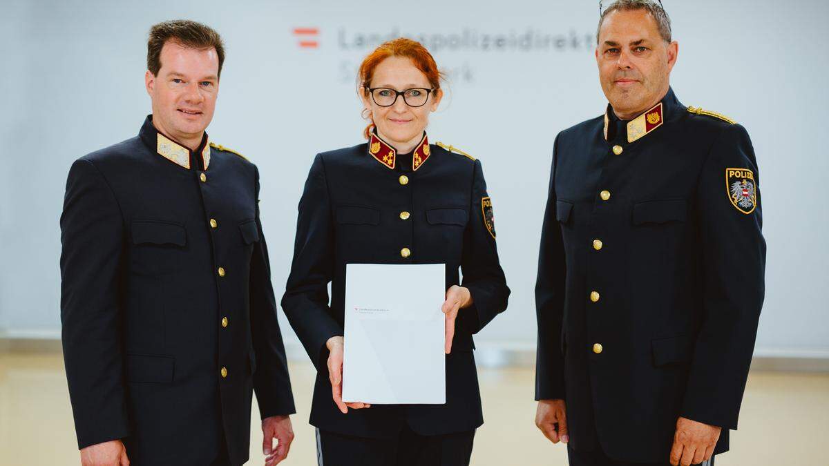 Margit Strallegger mit Gerald Ortner (l.) und Manfred Pfennich	