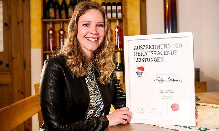 Jungwinzerin Katrin Strohmaier freut sich riesig über die Auszeichnung