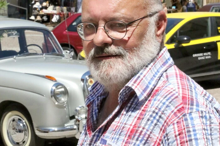 Übrigens: Bestens organisiert wurde das Treffen von Hagen Petschar (Foto), der einen  MGB GT (Baujahr 1977) pilotierte. 