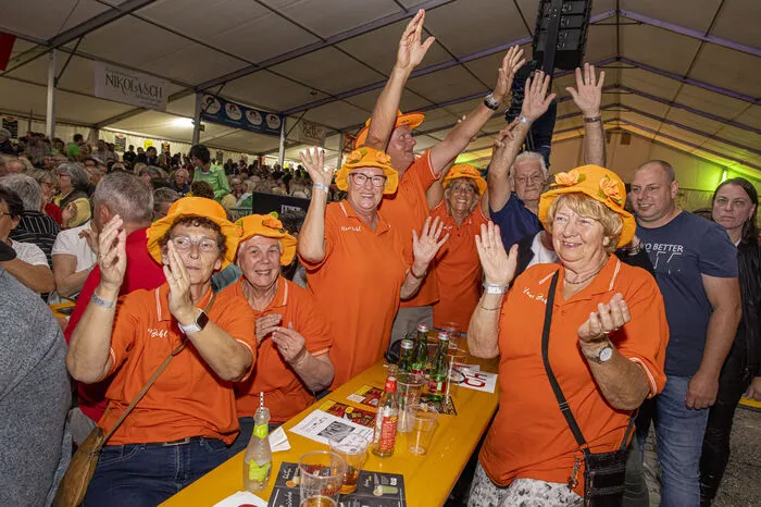 Auch holländische Fans sind angereist