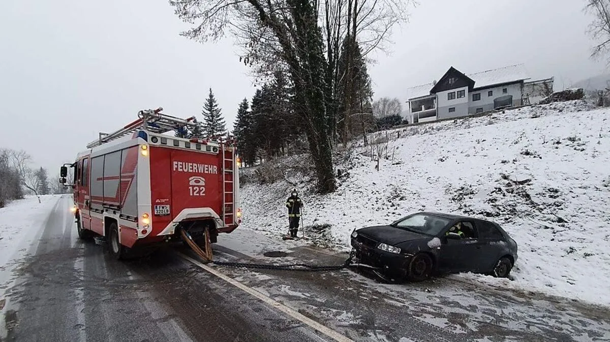 Die Frau, die das Auto gefahren hat, wurde leicht verletzt