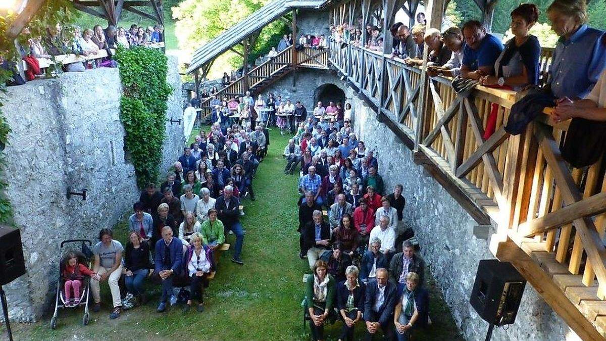 Benefizkonzert in der renovierten Hohenburg in Oberdrauburg