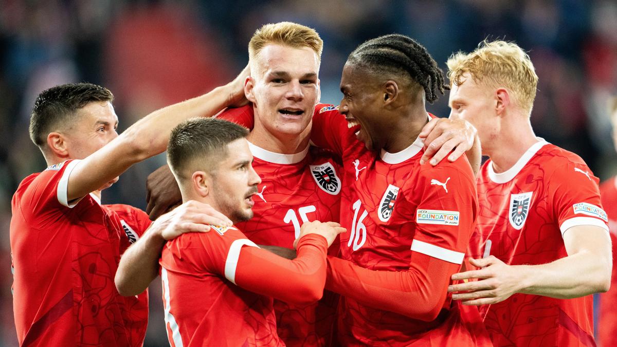 Die österreichische Fußball-National-Mannschaft gewinnt das Spiel gegen Kasachstan mit 4 zu 0 Toren 