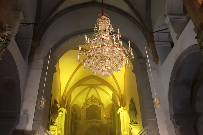 Klicken Sie sich durch die Bilder dieses Abends, an dem die Markuskirche in den verschiedenen Farben erstrahlte.