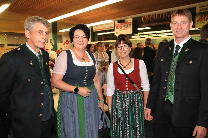  ... und Bürgermeisterin Klaudia Stroißnig (Geistthal-Södingberg, Zweite von links).  