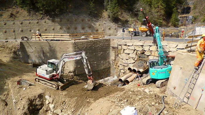 Ein Projekt ist der Ausbau der Vergeinbachbrücke