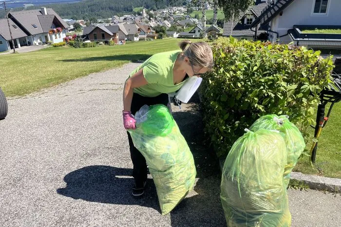 Sabrina Tiefengraber inspizierte jeden Müllsack und jede Tonne...