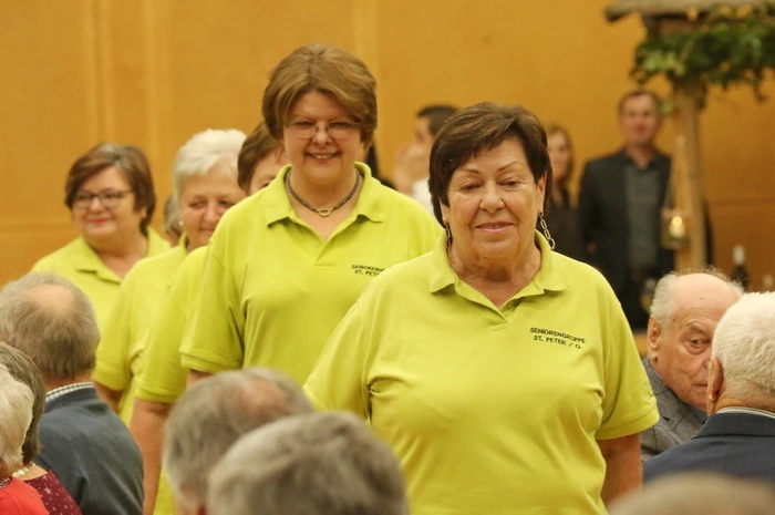Klicken Sie sich durch die Bilder eines unterhaltsamen Abends!