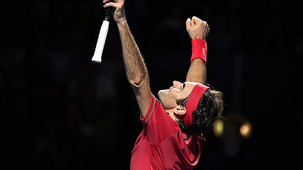 Roger Federer holte zum zehnten Mal den Titel bei den Swiss Indoors 