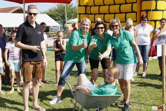 Beim "Bauerncup" hatten alle 4er Teams fünf verschiedene Disziplinen zu meistern, um wertvolle Punkte zu sammeln: