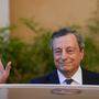 Die Hoffnung liegt auf seinen Schultern: Wird Mario Draghi den Bitten vieler folgen, doch noch weiterzumachen?