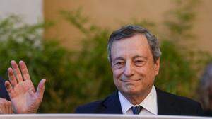 Die Hoffnung liegt auf seinen Schultern: Wird Mario Draghi den Bitten vieler folgen, doch noch weiterzumachen?