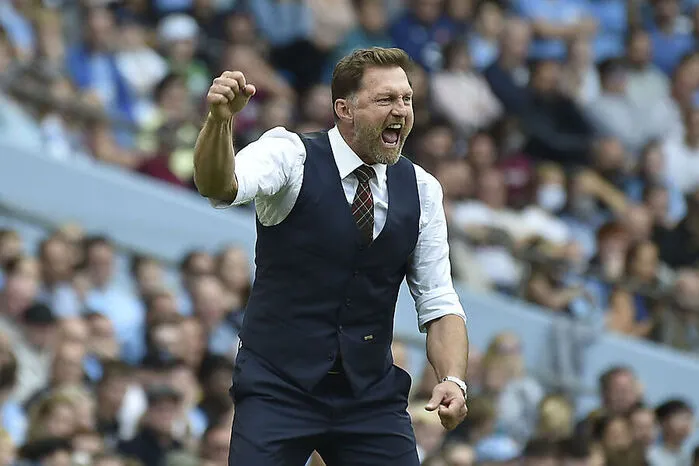 Der 54-jährige Steirer arbeitete sich von Ingolstadt über Leipzig in die Premier League, wo er schon mehr als drei Jahre Southampton betreut. Wurde auch schon mit Manchester United in Verbindung gebracht, könnte aber im Nationalteam seine Trainerlaufbahn beenden.