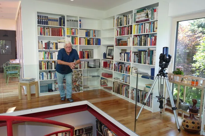 Der "Bücherturm" mit einer Treppe in Seipels Büro