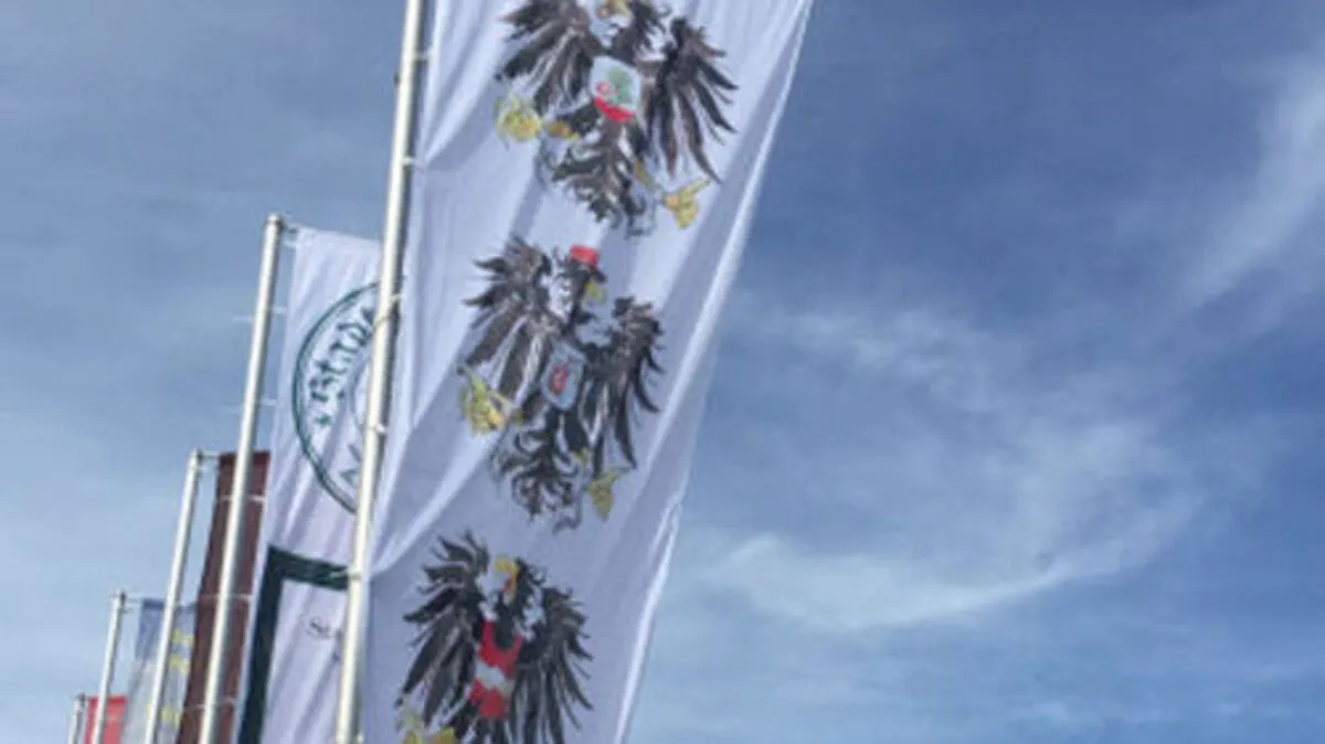 Die Bananenrepublikfahne hat schon bei Baumeister Markus Voglreiter für Aufregung gesorgtvo