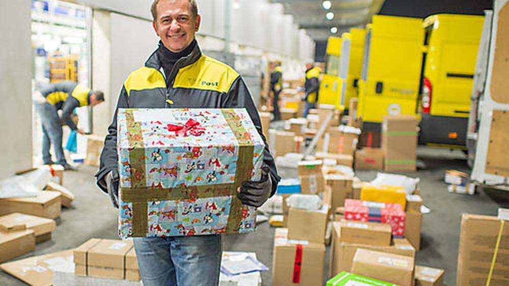 "Schlichtungs-Instanz" Helge de Vries: Dieser Tage verschicken viele ihre Pakete in Weihnachtsverpackung