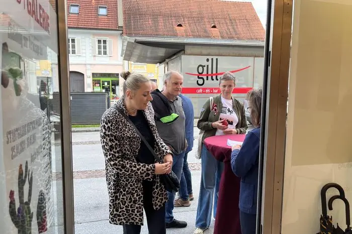 Knapp 50 Gäste fanden sich in der Stadtgalerie Deutschlandsberg ein, um den ...