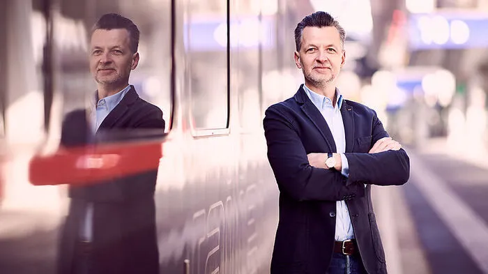 Roman Hebenstreit: "Die Regierung will den Arbeitnehmern den Boden unter den Füßen wegziehen und ihnen Angst machen."