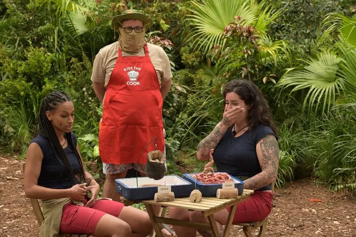 Schmeckts nicht? V.l.: Cecilia Asoro, Ranger, Jolina Mennen