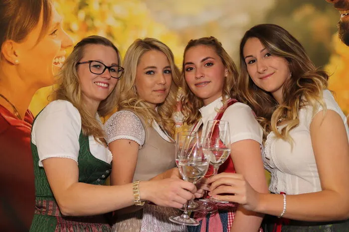 Schon Wochen vor der Veranstaltung war diese restlos ausverkauft. Klicken Sie sich durch weitere Bilder.