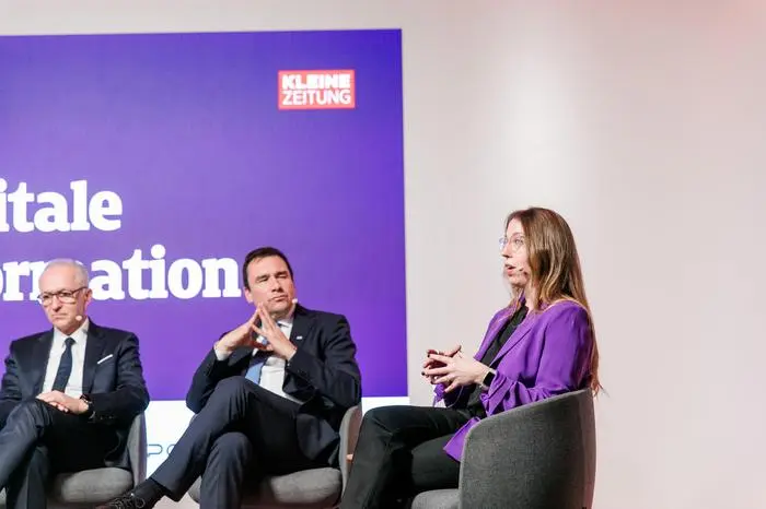 APG-Vorstand Gerhard Christiner, Staatsdruckerei-Generaldirektor Helmut Lackner und Kleine Zeitung stv. Digital-Chefin Sandra Mathelitsch. 