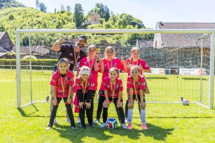 Raiffeisen Volksschul-Cup in Sachsenburg 3. VS Sachsenburg Lind 