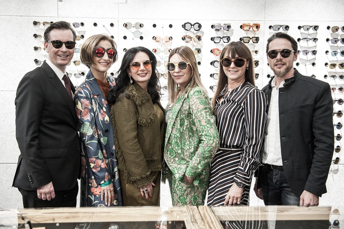 ... Im Bild: Klaus Weikhard (Juwelier Weikhard), Apothekerin Petra Sax, Carina Harbisch, Katharina Plattner von Andy Wolf Eyewear, Missen-Macherin Sylvia Baumhackl und Christina Potisk (Brillenquartier)
